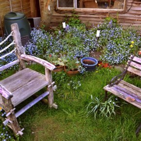 Gartenmöbel aufarbeiten und streichen